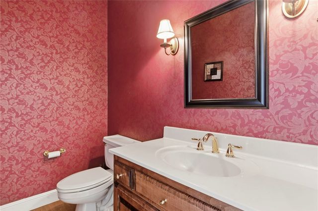 6715 Shadow Valley Road, Rogers, AR 72758