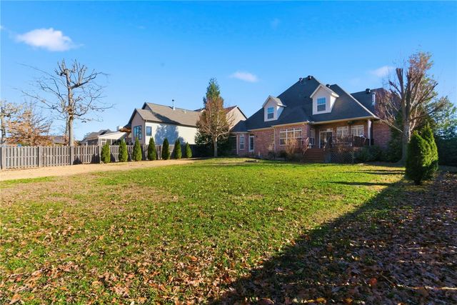 6715 Shadow Valley Road, Rogers, AR 72758