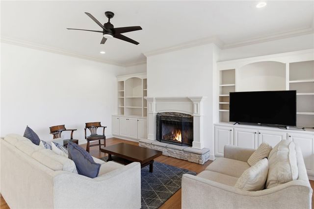 6715 Shadow Valley Road, Rogers, AR 72758