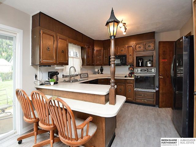 3818 T Street, Omaha, NE 68107