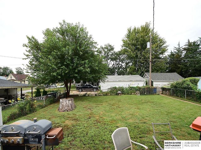 3818 T Street, Omaha, NE 68107