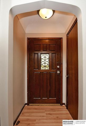 3818 T Street, Omaha, NE 68107