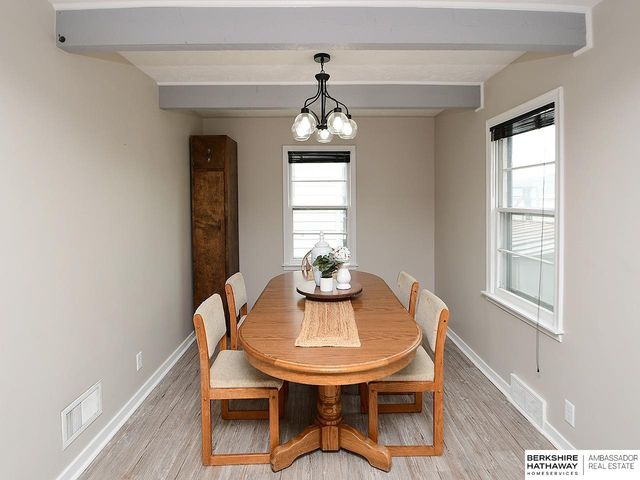 3818 T Street, Omaha, NE 68107