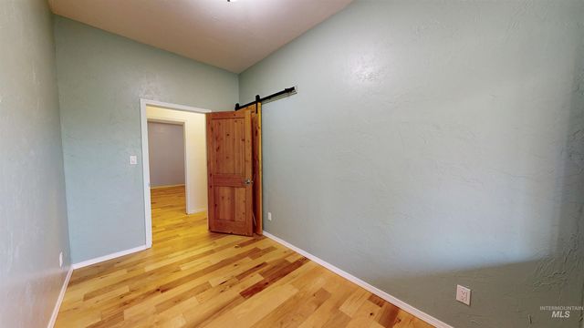 4065 N Canyon Ridge Dr, Twin Falls, ID 83301