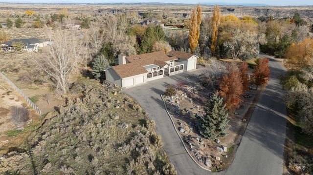 4065 N Canyon Ridge Dr, Twin Falls, ID 83301