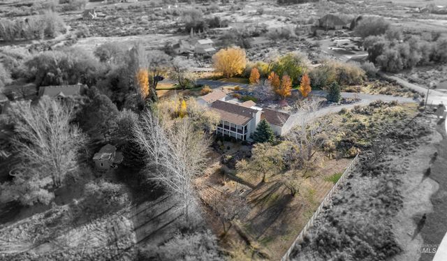 4065 N Canyon Ridge Dr, Twin Falls, ID 83301