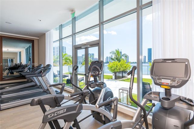 3250 NE 188th Street 601, Aventura, FL 33180