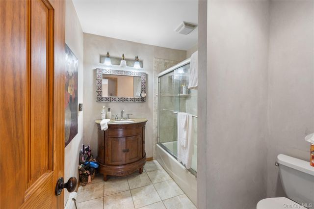 111 Brunswick Road, Lake Ronkonkoma, NY 11779