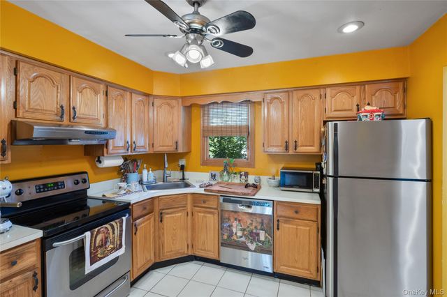 111 Brunswick Road, Lake Ronkonkoma, NY 11779