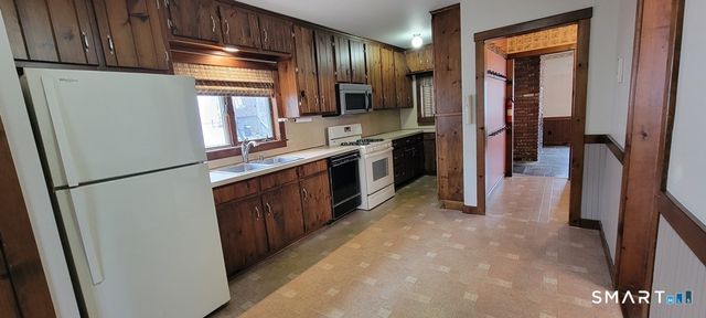 168 Fairlawn Avenue, Waterbury, CT 06705