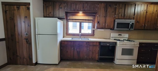 168 Fairlawn Avenue, Waterbury, CT 06705