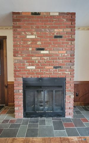 168 Fairlawn Avenue, Waterbury, CT 06705