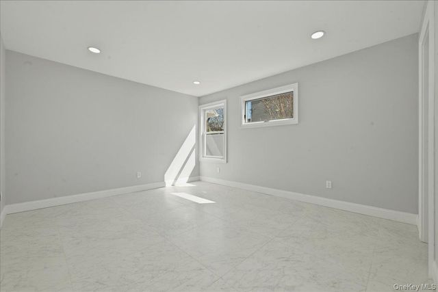 61 Gardiners Avenue, Levittown, NY 11756