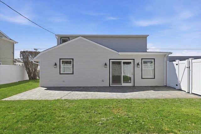 61 Gardiners Avenue, Levittown, NY 11756