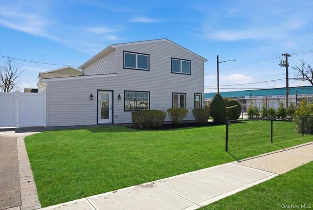 61 Gardiners Avenue, Levittown, NY 11756