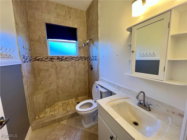 2610 52nd AVE NE, Naples, FL 34120