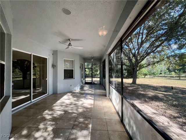 2610 52nd AVE NE, Naples, FL 34120