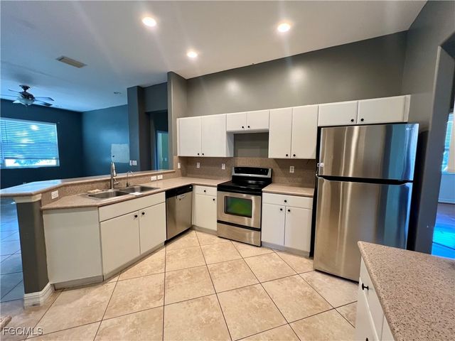 2610 52nd AVE NE, Naples, FL 34120