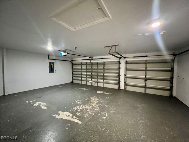 2610 52nd AVE NE, Naples, FL 34120