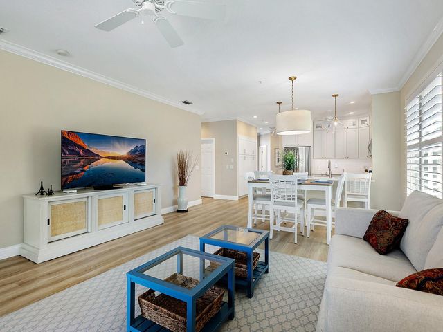 337 SUNSET LAKE BOULEVARD 337, Venice, FL 34292