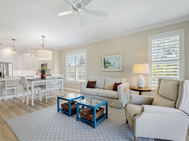 337 SUNSET LAKE BOULEVARD 337, Venice, FL 34292