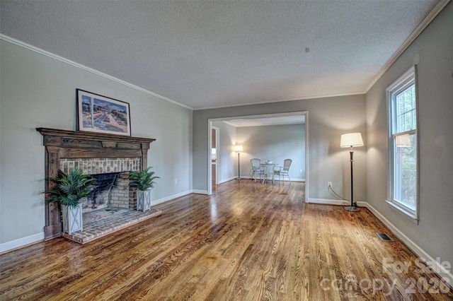 15 Sandy Cove Road, Lake Wylie, SC 29710