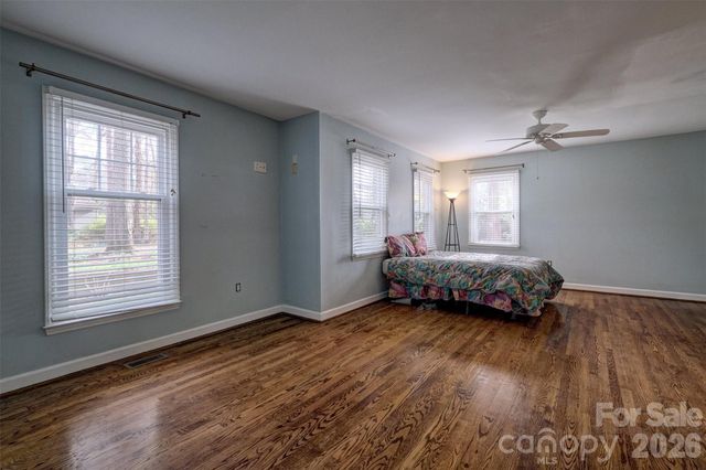 15 Sandy Cove Road, Lake Wylie, SC 29710