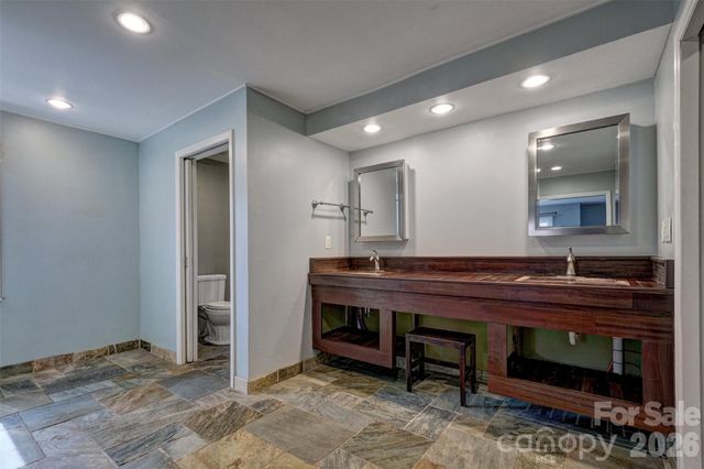 15 Sandy Cove Road, Lake Wylie, SC 29710