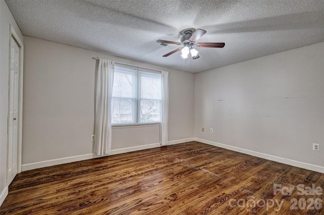 15 Sandy Cove Road, Lake Wylie, SC 29710