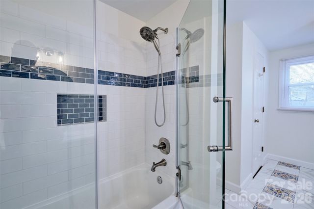 15 Sandy Cove Road, Lake Wylie, SC 29710