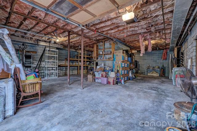 15 Sandy Cove Road, Lake Wylie, SC 29710