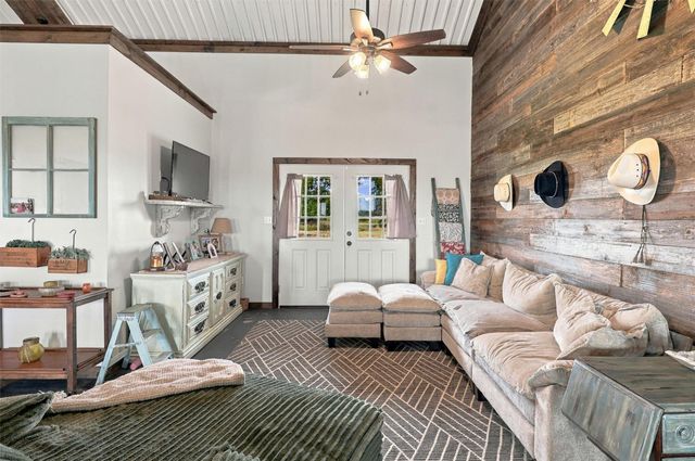 1792 Stockold Road, Sealy, TX 77474