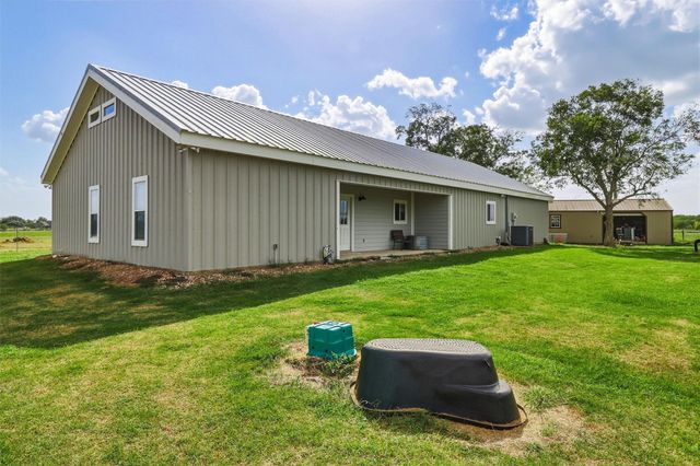 1792 Stockold Road, Sealy, TX 77474