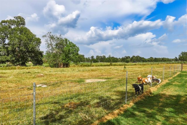 1792 Stockold Road, Sealy, TX 77474