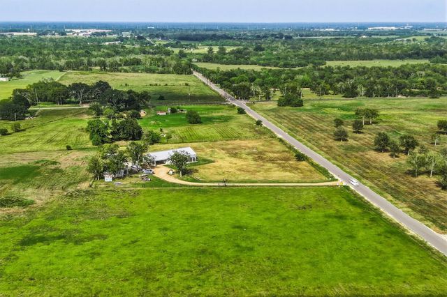 1792 Stockold Road, Sealy, TX 77474
