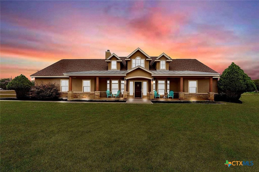 300 Rose Meadow Drive, La Vernia, TX 78121