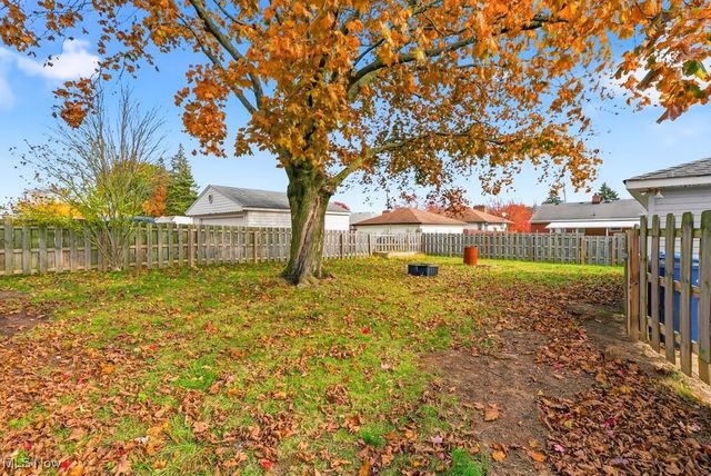 6475 Anita Drive, Parma Heights, OH 44130