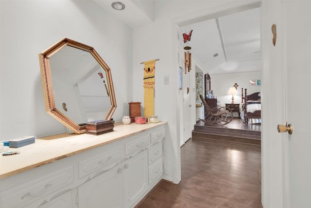 612 Ambassador Street, Denison, TX 75020