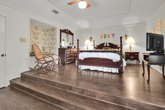 612 Ambassador Street, Denison, TX 75020