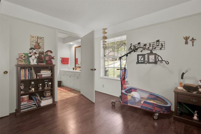 612 Ambassador Street, Denison, TX 75020