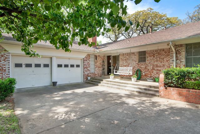 612 Ambassador Street, Denison, TX 75020