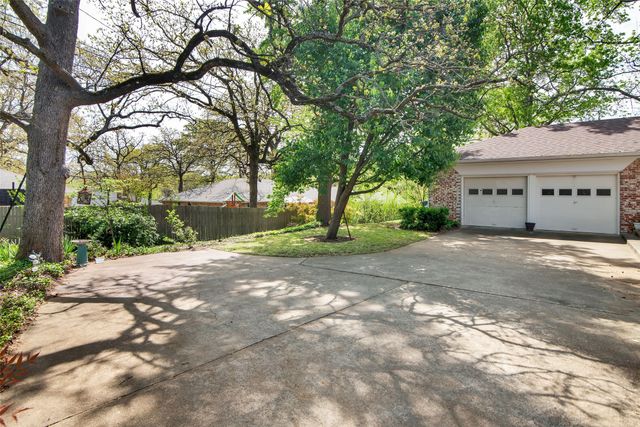 612 Ambassador Street, Denison, TX 75020