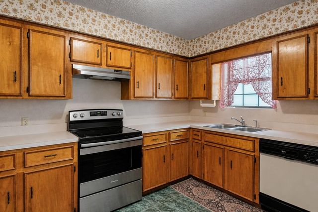 1304 Denison Avenue, Cleveland, TX 77327