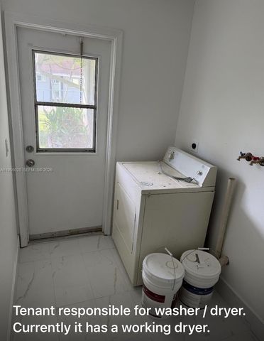 4631 SW 33rd Ave 1-2, Dania Beach, FL 33312