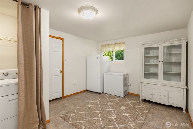 17725 Baywatch Court NE, Poulsbo, WA 98370