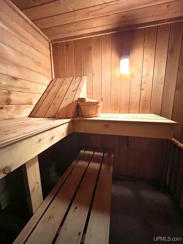 328 Fernwood Drive, Marquette, MI 49855