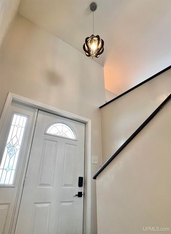 328 Fernwood Drive, Marquette, MI 49855