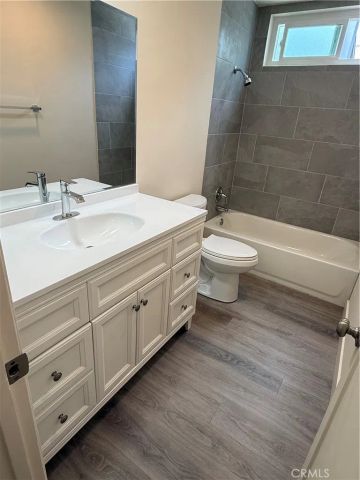 2210 Clark Lane 2, Redondo Beach, CA 90278