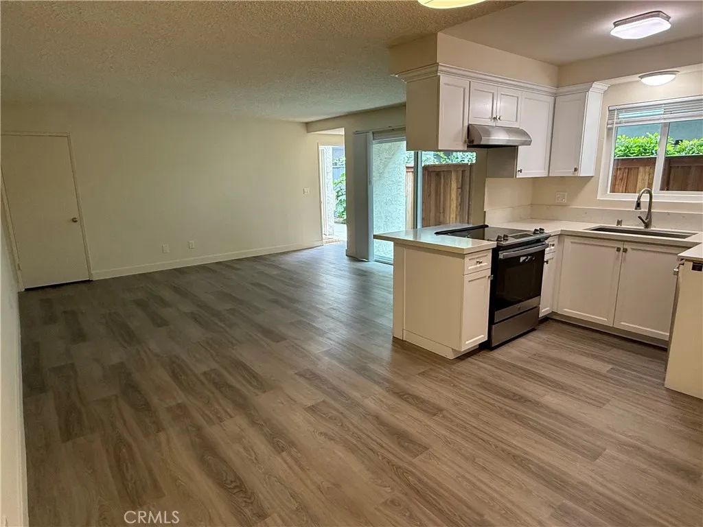 2210 Clark Lane 2, Redondo Beach, CA 90278