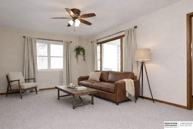 15709 S 180th Street, Springfield, NE 68059